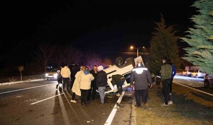 Şerit değiştiren tır kazaya neden oldu: 2 yaralı