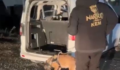 Araba lastiğinin içerisinde uyarıcı madde bulundu