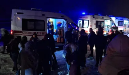 Yolcu otobüsü kazası: 2’si çocuk 14 kişi yaralandı