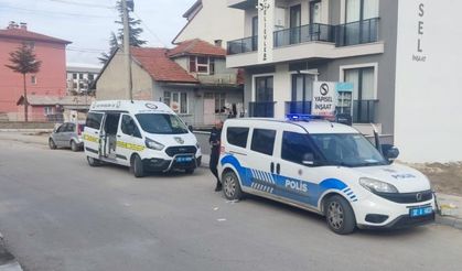 Isparta'da yaşanan bıçaklı kavgada 4 kişi yaralandı