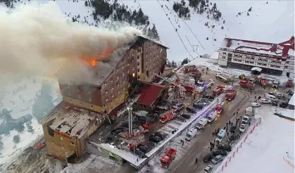 Kartalkaya'da meydana gelen yangın sonrası bölgede sahra hastanesi kuruldu