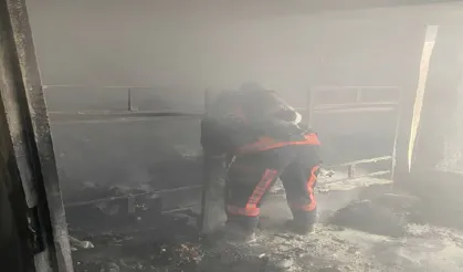 İşçilerin kaldığı 3 konteyner alevlere teslim oldu