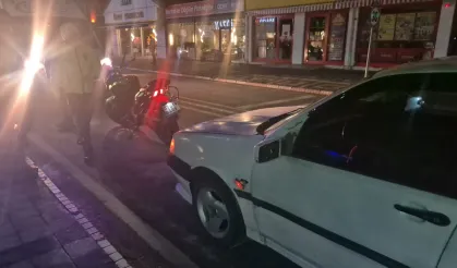 Bartın'da polis merkezi önünde kaza: 1 yaralı
