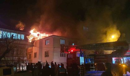 Manisa ev yangını büyük paniğe neden oldu