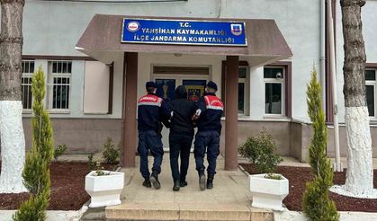 Kesinleşmiş hapis cezası bulunan 2 kişi yakalandı