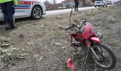 Motosiklet kazasında 3 kişi yaralandı
