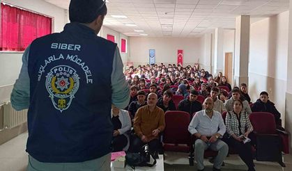 Niğde Emniyet Müdürlüğü ekiplerinden bilgilendirme çalışaması