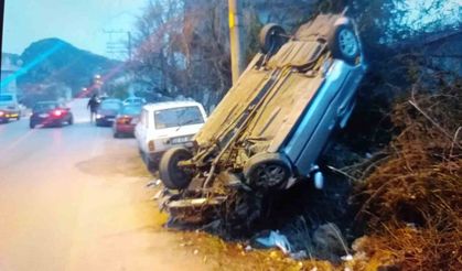 Isparta’da kontrolden çıkan otomobil takla attı