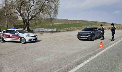 Jandarma ekiplerinden kemer uyarısı