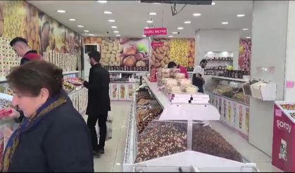 Nevruz bayramı alışverişine Iğdır'a geliyorlar