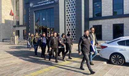 Yaşlı vatandaşı dolandıranlar yakalandı