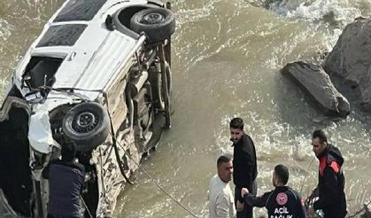 Facia gibi kazada baba ve oğlu Zap Suyu'na uçtu