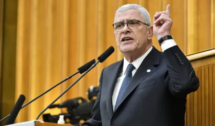 Müsavat Dervişoğlu, ülkenin durumunu 'İftariyelik torba' ile eleştirdi