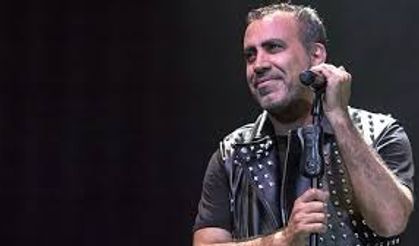 Haluk Levent, dinleyicilerine tatlı bir sürpriz yaptı!