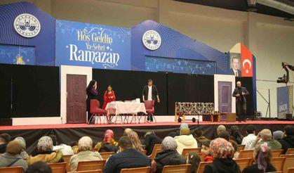 Ramazan etkinlikleri kapsamında tiyatro gösterisi yapıldı