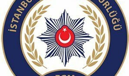 Esenyurt'ta sürücüyle tartışan polislerden biri görevden uzaklaştırıldı