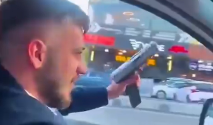 Bağcılar’da düğün konvoyunda silahlı tehlike