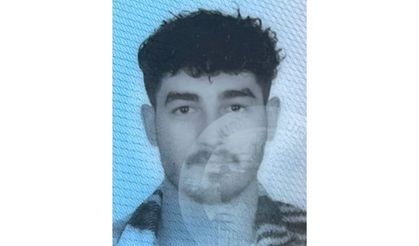 Bariyere çarpan motosiklet sürücüsü öldü