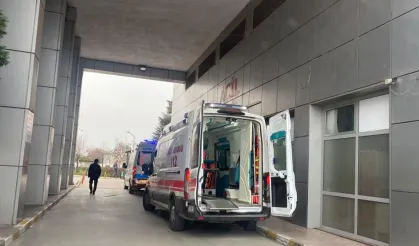 Kocaeli'de döner zehirlenmesi: 300'den fazla kişi hastaneye kaldırıldı