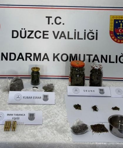 Düzce'de uyuşturucu operasyonunda 2 kişi gözaltına alındı