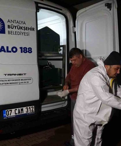 İnternette tanıştığı genç tarafından bıçaklanarak öldürüldü