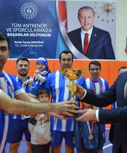 Selendi Kaymakamlık Kupası, Belediye Spor'un oldu