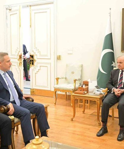 Bakan Fidan, Pakistan Başbakanı Şerif tarafından kabul edildi