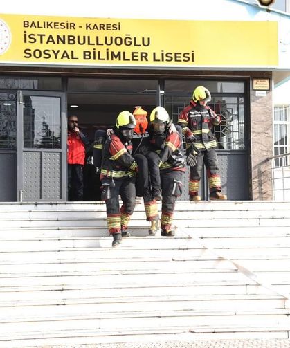 Karesi'de 413 öğrencili dev deprem tatbikatı