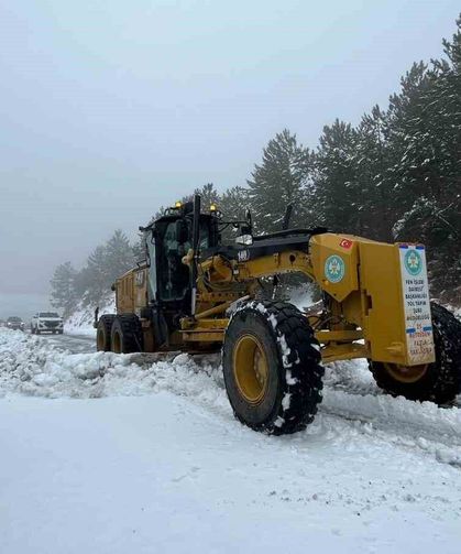 Spil Dağı Milli Parkında kar mesaisi