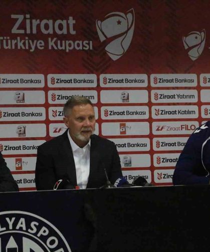 Thorsten Fink: 'Galibiyeti hak ettiğimizi düşünüyorum'