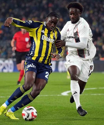 Trendyol Süper Lig: Fenerbahçe: 1 - Gaziantep FK: 0 (İlk yarı)