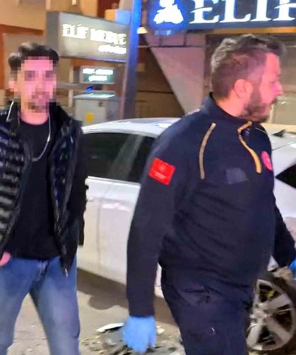 Alkollü halde direksiyona geçti, 3 araca birden çarptı