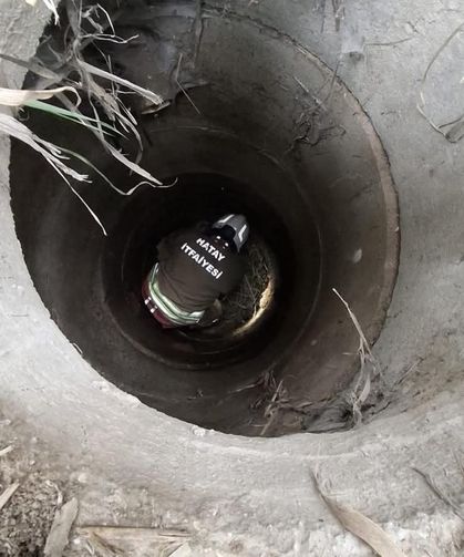 Antakya'da kuyuya düşen köpeği itfaiye kurtardı