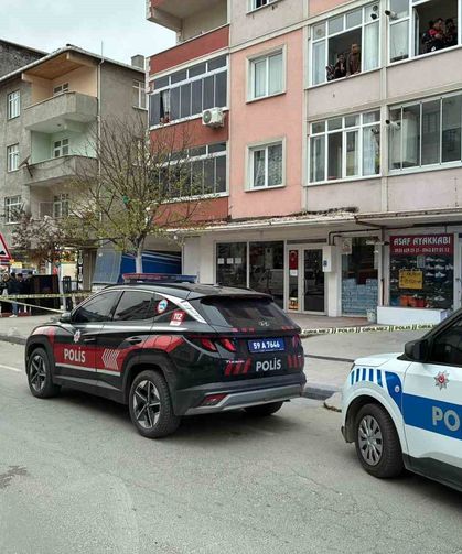 Balkondan pompalı tüfekle husumetlisini vurdu