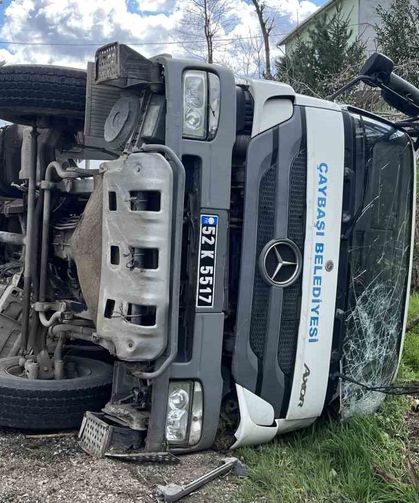 Beton mikseri devrildi: 1 yaralı