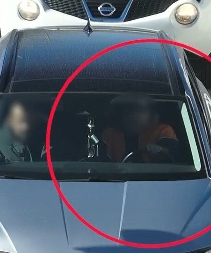 Dronu görünce emniyet kemerini taktılar