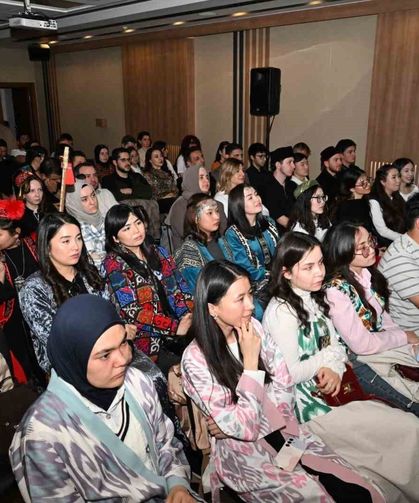 HAK-İŞ Başkanı Arslan: 'Çatışmaların hatta ölümlerin olduğu Nevruzları unutmadık, Allah'a şükür Nevruz'u normalleştirdik'