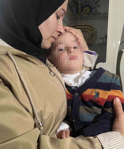 İzmir'de parkta 2 yaşındaki çocuğa bıçakla saldıran şüpheli tutuklandı