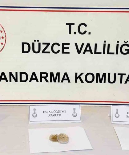 Jandarma uygulamasında 8 kişi uyuşturucu maddeyle yakalandı