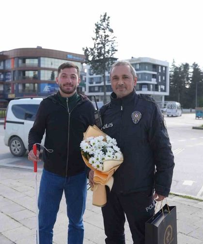 Polislere 10 Nisan sürprizi
