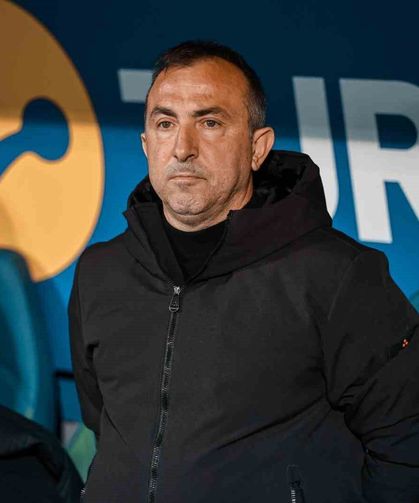 Trendyol Süper Lig: Çaykur Rizespor: 3 - Samsunspor: 0 (İlk yarı)