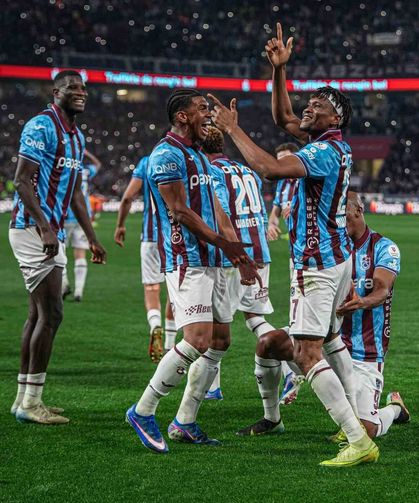 Trendyol Süper Lig: Trabzonspor: 2 - Galatasaray: 1 (Maç sonucu)