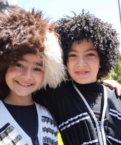 Türk dünyasının çocukları Samsun'u renklendirdi