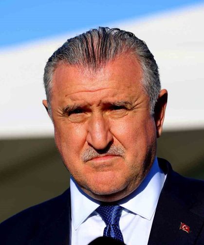 Bakan Osman Aşkın Bak: 'Milli takımımız Dünya Kupası'nda çok iyi işler yapacak'