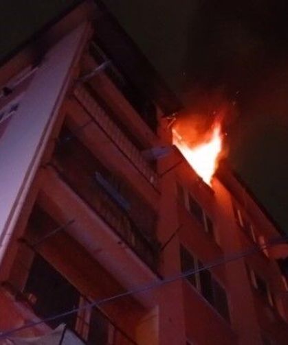 Bursa'da 6 katlı binada yangın paniği