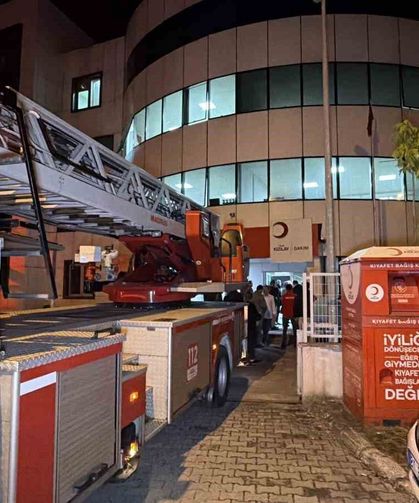 Düzce'de huzurevinde yangın: 54 kişi tahliye edildi