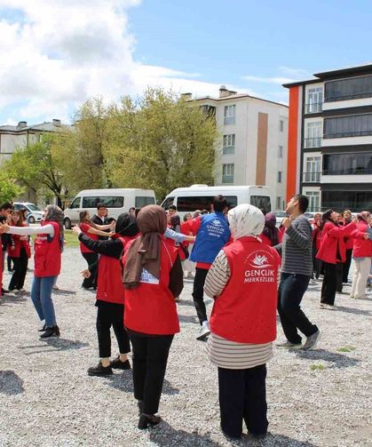 Erzincan'da 'Engel Yok' mesajlı renkli buluşma