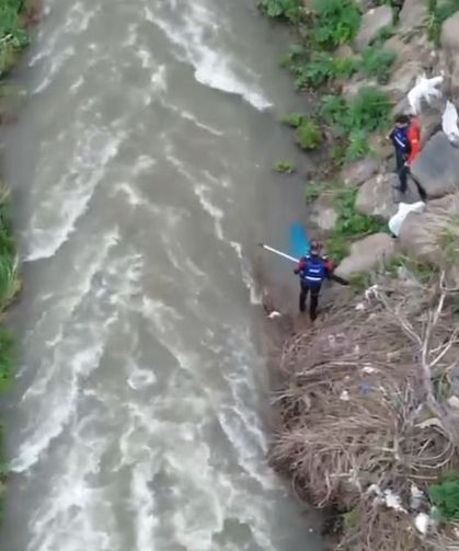 Kayıp olarak aranan kadının cansız bedeni derede bulundu