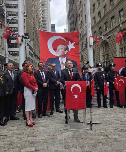 New York'ta mehter gösterisine büyük ilgi
