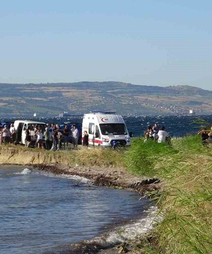 Çanakkale'de denizde kaybolan 14 yaşındaki kız aranıyor